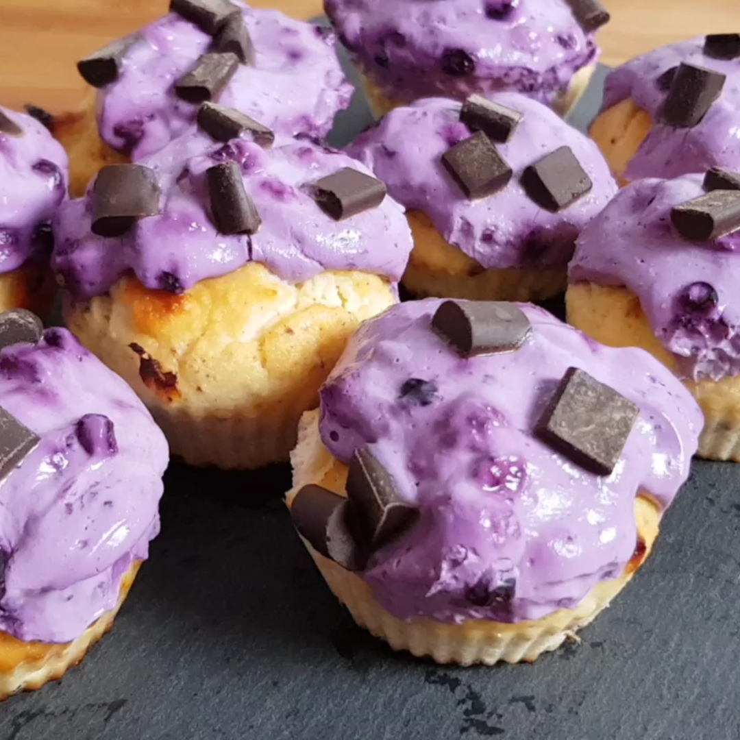 Lowcarb Blueberry Muffins 🎥🍰 [Rezeptvideo]